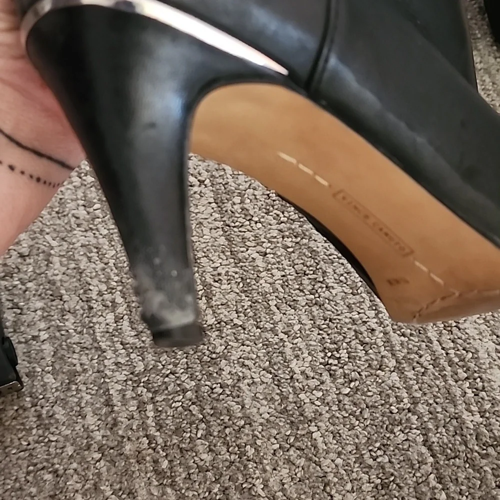 Vince Camuto Vesela Dress Booties Size 7.5
